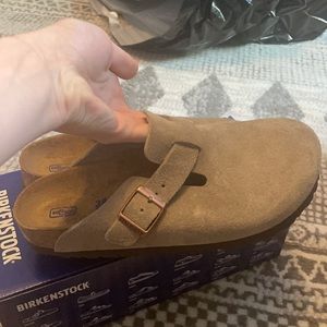 NWT Birkenstock Boston Taupe Suede sz. 38